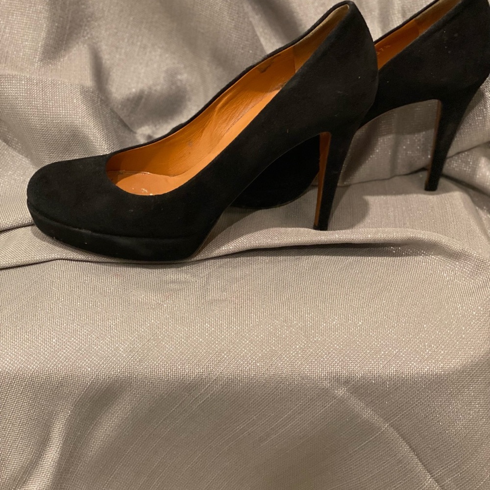 Gucci Women's Black Suede Pumps (Size 37 1/2) - Picture 3 of 8